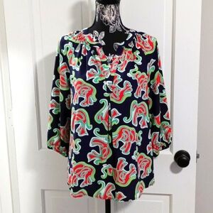 🐘Crown & Ivy🐘 - Green/Red Elephant Print Peassnt Top